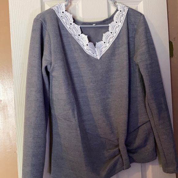 Lace Trim Twisted Long Sleeve Sweater - Picture 4 of 5